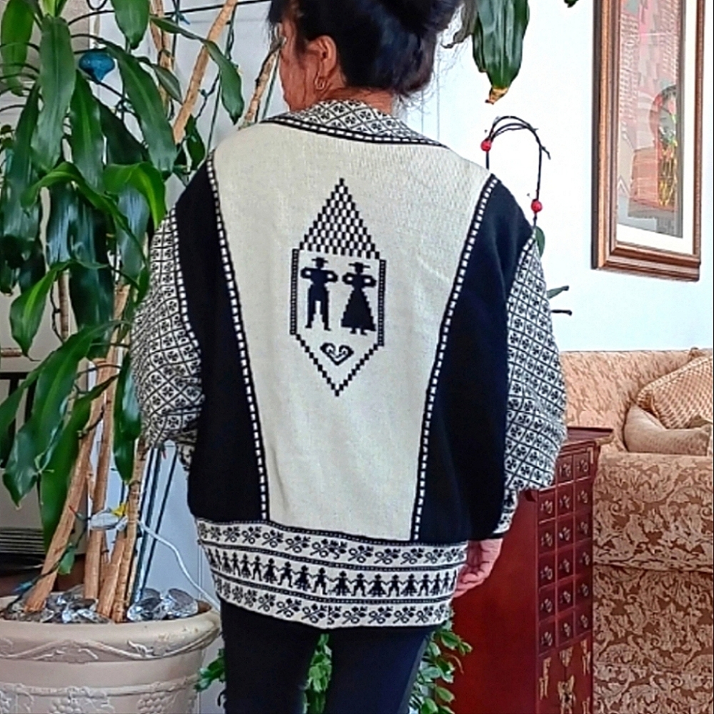 Vintage Selbu knitting of Norway wool sweater